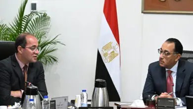 رئيس الوزراء يوجه وزير المالية بتوفير الدعم المالي لتطوير العملية التعليمية