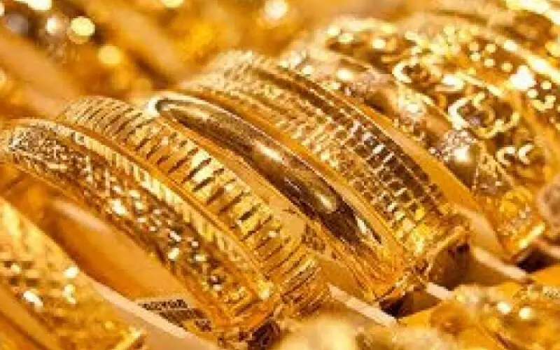 استقرار أسعار الذهب محليًا وتراجعها عالميًا وسط ترقب بيانات الوظائف الأمريكية
