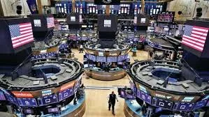 الأسهم الأمريكية تغلق متباينة وقطاع التكنولوجيا يقود المكاسب