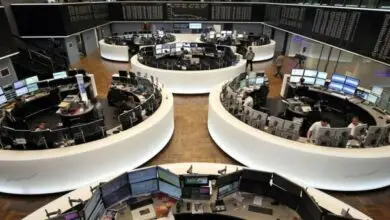 الأسهم الأوروبية تتراجع تحت ضغط قطاع الرعاية الصحية وترقب تصنيف فرنسا