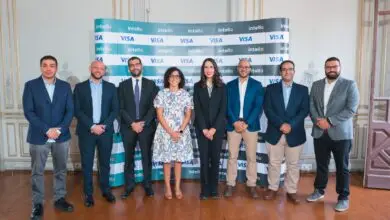 شراكة استراتيجية بين فيزا وإنتيلا لتطوير حلول ذكاء اصطناعي للمحادثات العربية في القطاع المالي