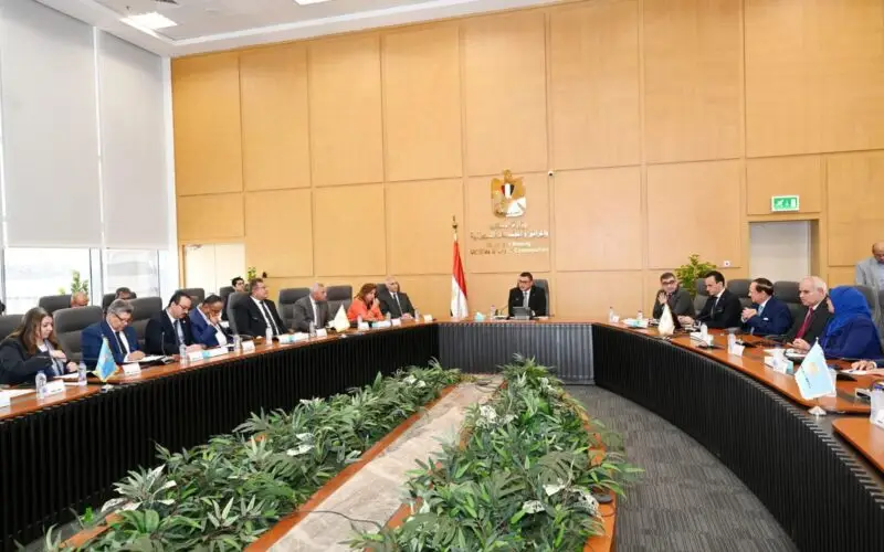 وزير الإسكان يترأس أول اجتماع للمجلس المصري للبناء الأخضر لمناقشة الاستراتيجية الوطنية للعمران المستدام