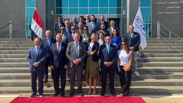 بحث تعزيز التعاون بين المنطقة الاقتصادية لقناة السويس والقطاع السويسري للاستثمار