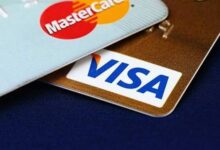 فيزا وماستركارد تقتربان من اتفاق مع التجار لتخفيض رسوم البطاقات