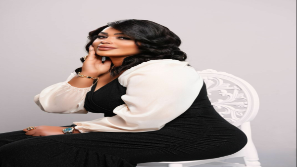 الفنانة رنين البصري صوت عاطفي يمزج بين الطرب العراقي والحداثة