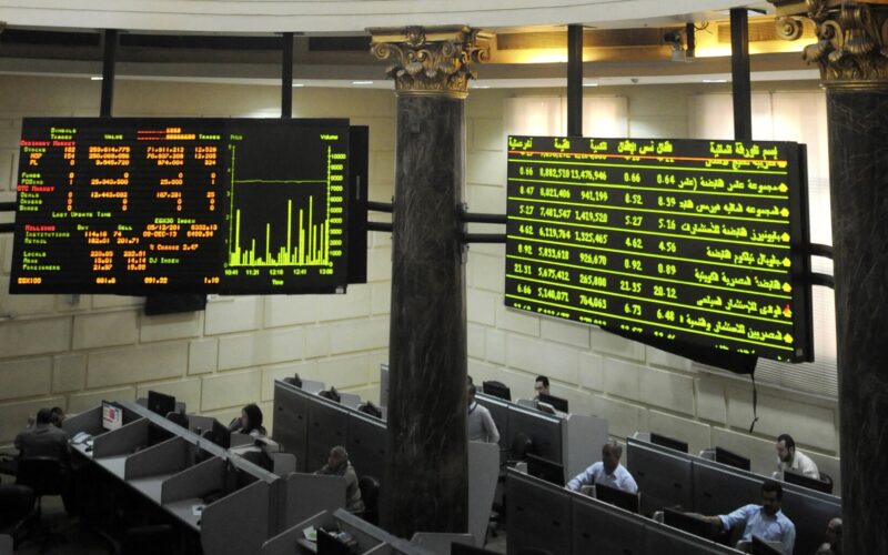 تراجعات حادة تضرب البورصة المصرية ومؤشر EGX30 يفقد 2.73%