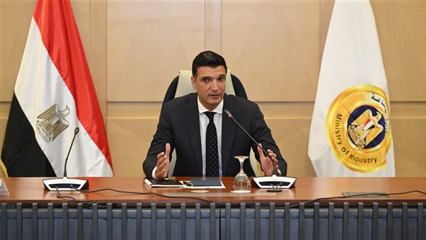 وزير الصناعة أكثر من 100 شركة يابانية تعمل في مصر وتدعم نقل التكنولوجيا وتوفير فرص العمل