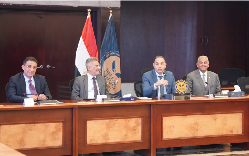 الرقابة المالية تطلق حوارًا موسعًا مع شركات التأمين لتعزيز نمو القطاع غير المصرفي