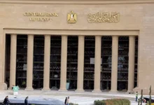 البنك المركزي يعتزم طرح أذون خزانة دولارية بنحو 985 مليون دولار نهاية أبريل لسداد استحقاقات قائمة