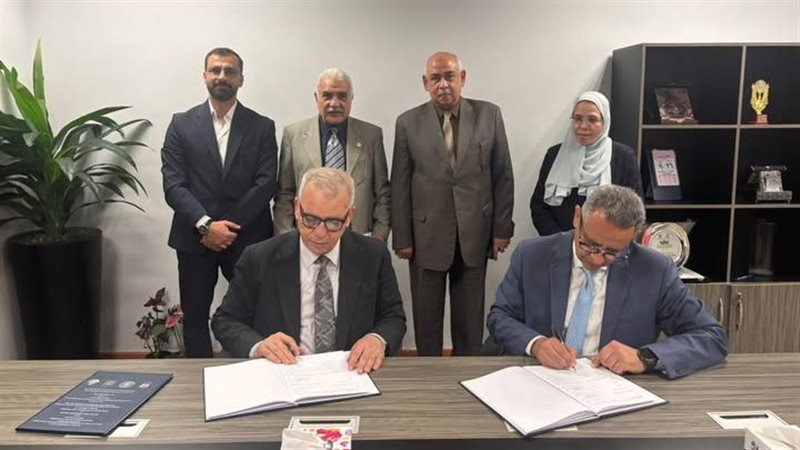 المجتمعات العمرانية وأوراسكواليا يوقعان عقد تنفيذ مشروع مولدات الغاز بالقاهرة الجديدة