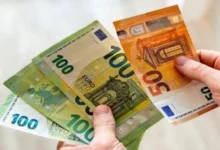 اليورو يسجل ارتفاعًا ملحوظًا أمام الجنيه مع بداية تعاملات الأحد