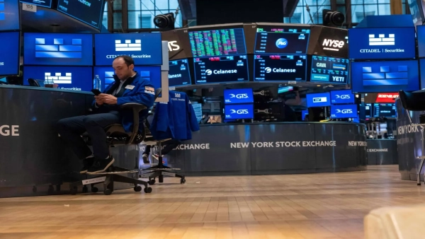 صعود ناسداك بدعم أسهم التكنولوجيا بعد إسقاط التحقيق مع رئيس الاحتياطي الفيدرالي