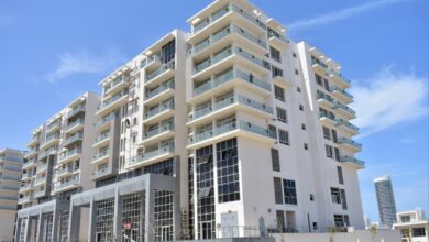 متابعة مشروعات العلمين الجديدة ومارينا وزيرة الإسكان تؤكد الالتزام بالجداول الزمنية والتسريع في التنفيذ