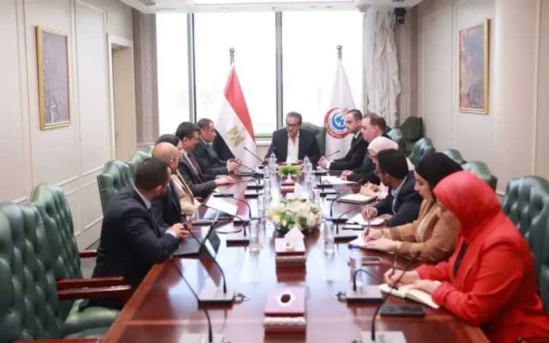 وزير الصحة يبحث مع أورانج مصر دعم التحول الرقمي للمنظومة الصحية