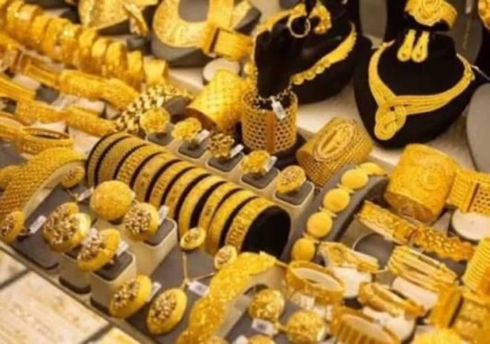 تراجع أسعار الذهب في مصر 25 جنيهًا.. وعيار 21 يسجل 6600 جنيه مع هبوط عالمي للأونصة