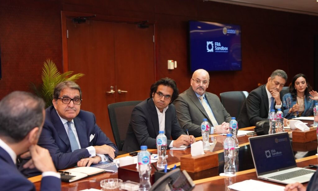 د. إسلام عزام: المختبر التنظيمي منصة متكاملة لدعم الابتكار واختبار الحلول التكنولوجية في الأنشطة المالية غير المصرفية