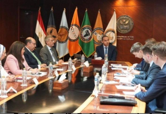 الرقابة المالية تبحث مع نائب محافظ البنك المركزي الروسي تعزيز التعاون في قطاع التأمين