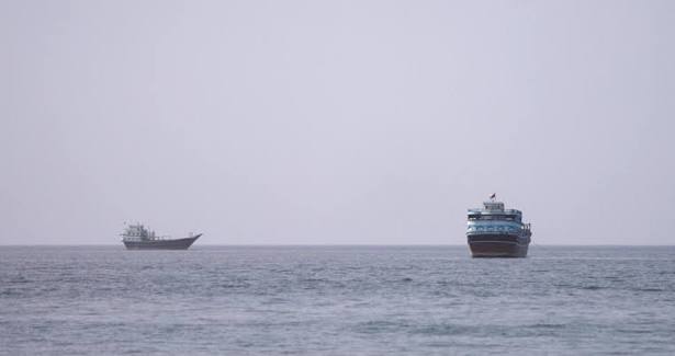 ارتفاع مخاطر التأمين البحري مع اضطرابات الملاحة في هرمز وباب المندب