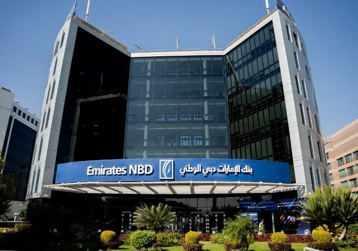 بنك الإمارات دبي الوطني مصر يرفع حدود الإنفاق الدولي إلى 80 ألف دولار والتحويلات الفورية إلى 10 ملايين جنيه