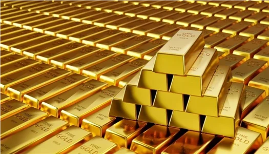 الذهب يصعد عالميًا بعد رفع الفائدة الأمريكية.. الأوقية عند 4295 دولارًا