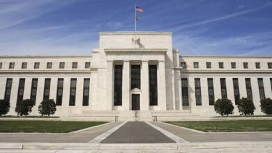 ستاندرد تشارترد: احتمالات رفع الفائدة الأمريكية تتجاوز 50% في سبتمبر